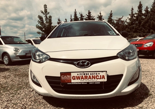 Hyundai i20 cena 23900 przebieg: 158000, rok produkcji 2014 z Supraśl małe 301